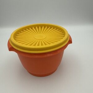 VTG Tupperware Servalier 5" Round #886 Canister W/ Yellow Lid Burnt Orange Color